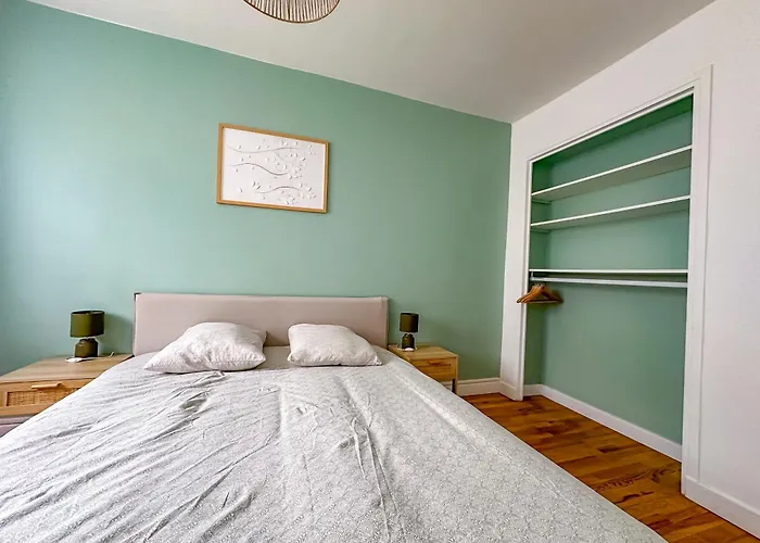 Апартаменти L'aube Climatisation Parking 2 Гренобль