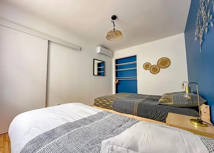 Апартаменти L'aube Climatisation Parking 2 *