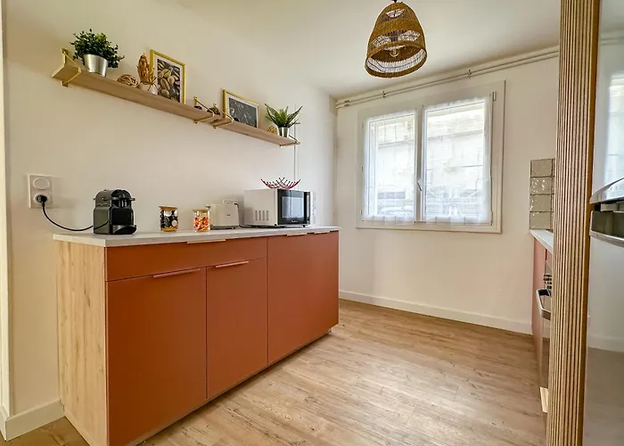 L'aube Climatisation Parking 2 גרנובל