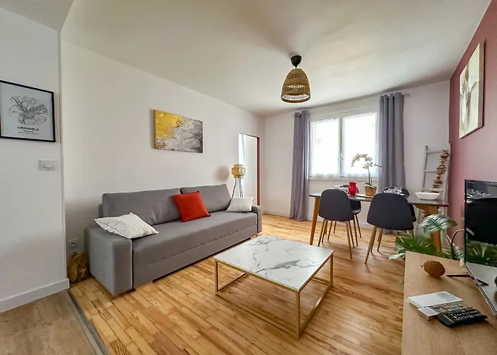 L'aube Climatisation Parking 2 * غرونوبل